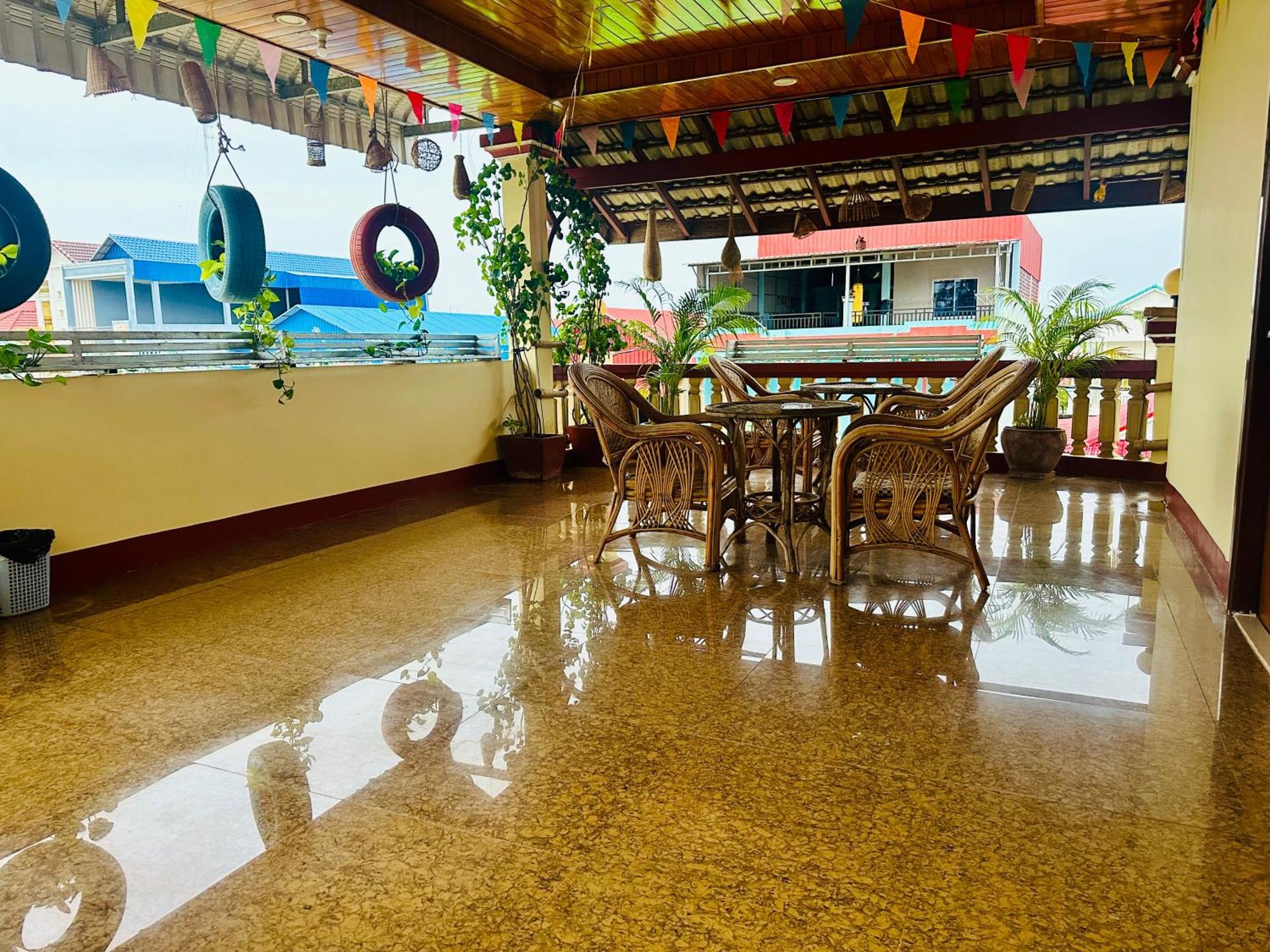 Savet Hostel Stoeng Treng Exteriér fotografie